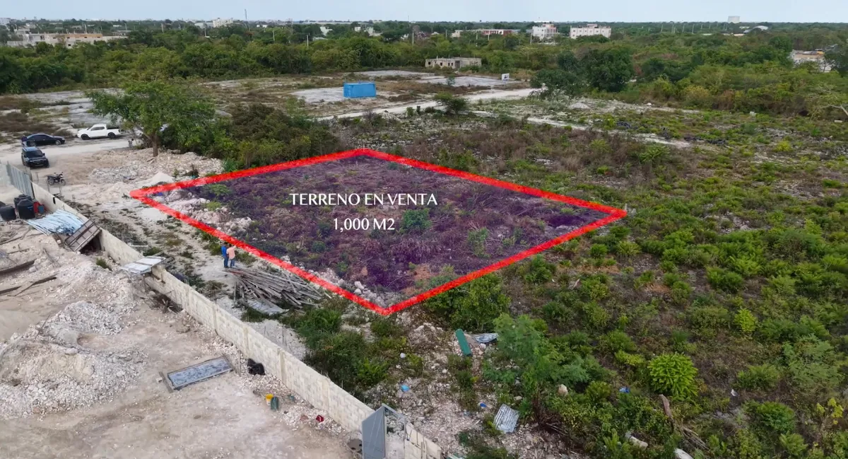 Vista aérea cenital de un terreno en venta en Punta Cana